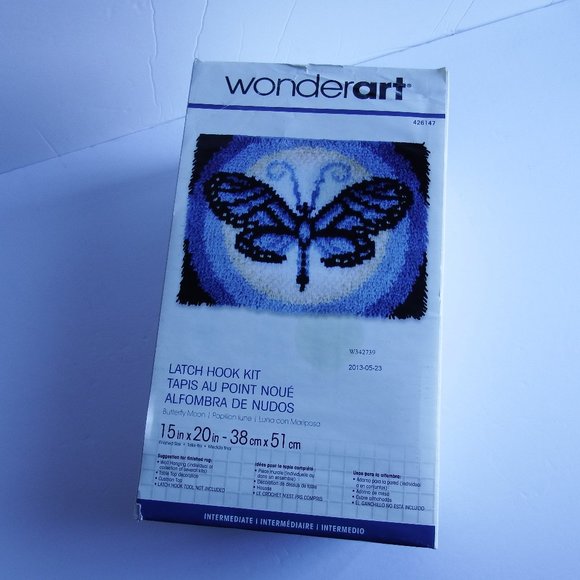 Wonderart Blue Butterfly Hook Rug Set - Picture 2 of 4